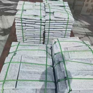 平顶山 芝麻白蘑菇石装车出货