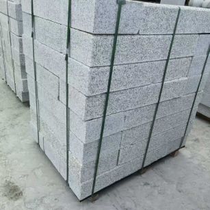 平顶山 芙蓉白火烧两面路沿石