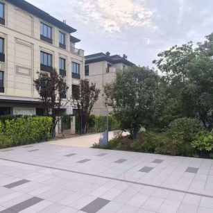 平顶山 芝麻白与芝麻白搭配铺装，尺寸1200*600