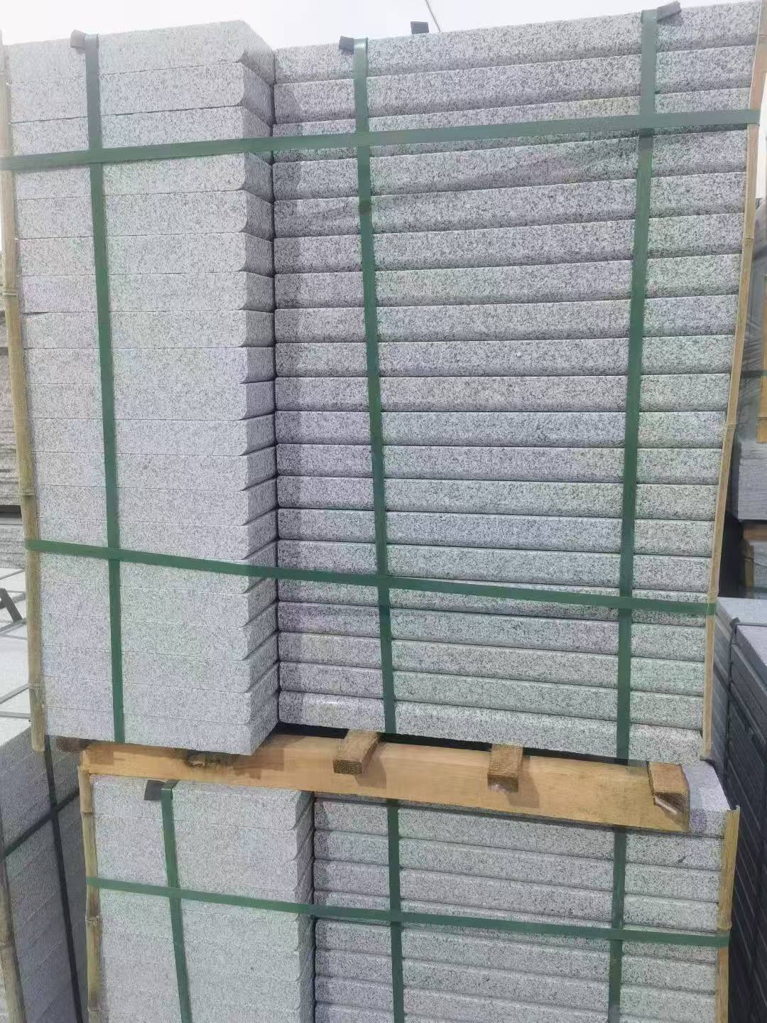 平顶山 5公分芝麻白，倒斜角，室外楼梯踏步