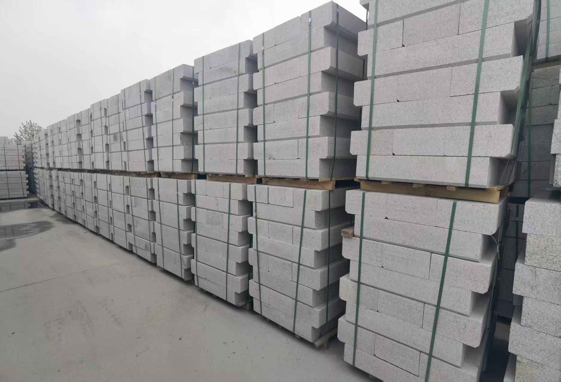 平顶山 芝麻白路沿石