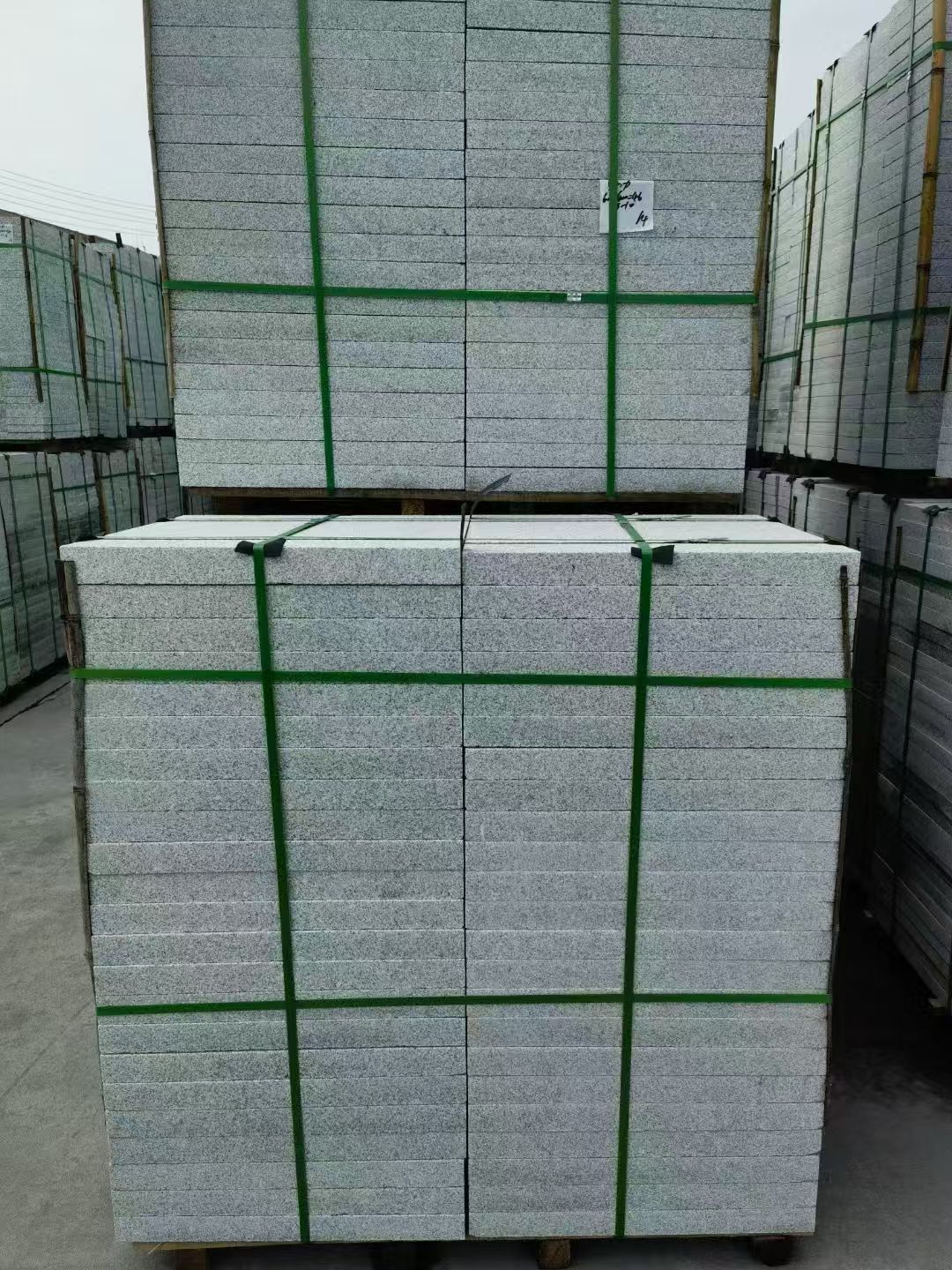 平顶山 火烧面地铺石，街道广场园林市政工程板，1.8~5.0厚均有现货